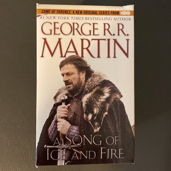 George R.R Martin books - Picture 2 of 4